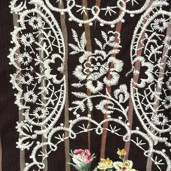 Floral Embroidered Brown Blouse - Picture 9 of 15